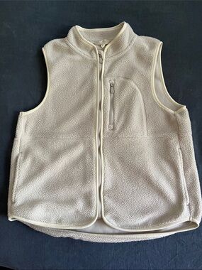 Cream Sherpa Fleece Vest - Lightweight Warmth